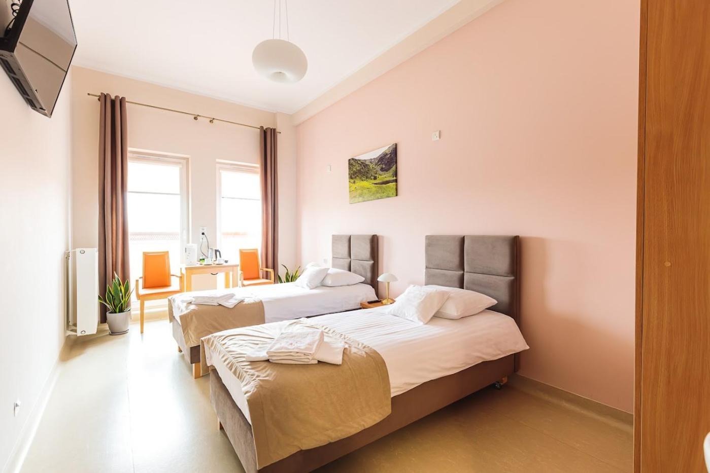 לז'נו Antoninska Hotel & Apartamenty מראה חיצוני תמונה